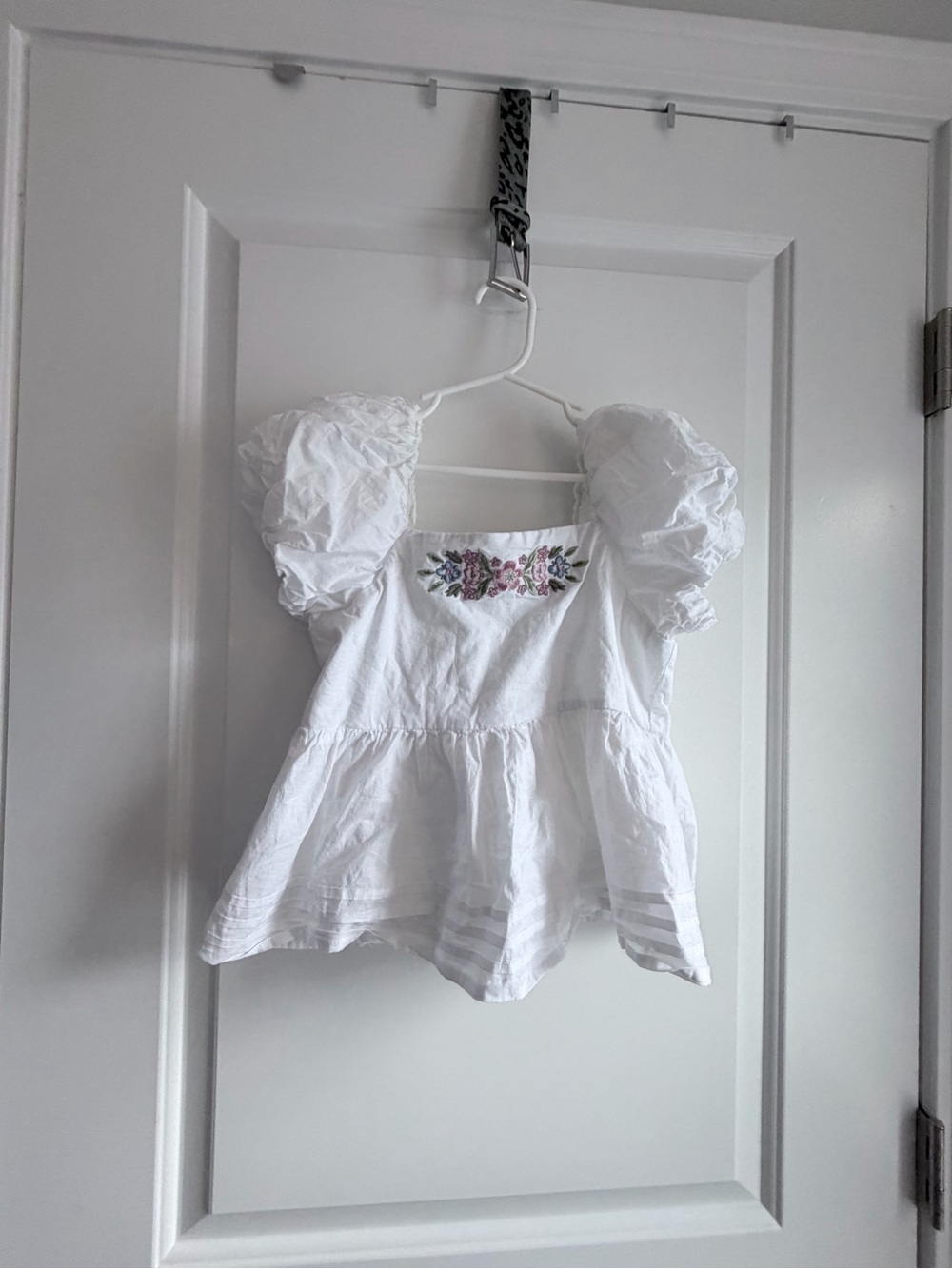 Janie and Jack White Puff Sleeve Top with Floral Embroidery